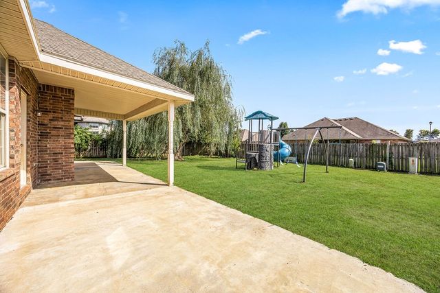 703 Grant Avenue, Prairie Grove, AR 72753