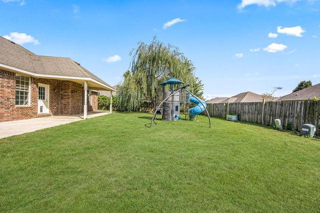 703 Grant Avenue, Prairie Grove, AR 72753