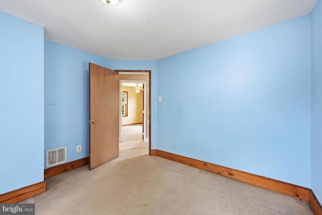 242 TRENTON AVE, Laurel Springs, NJ 08021