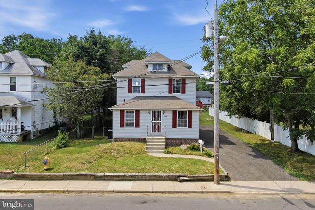 242 TRENTON AVE, Laurel Springs, NJ 08021
