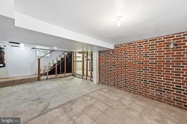 242 TRENTON AVE, Laurel Springs, NJ 08021