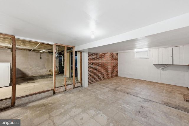 242 TRENTON AVE, Laurel Springs, NJ 08021