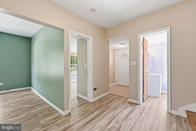 242 TRENTON AVE, Laurel Springs, NJ 08021
