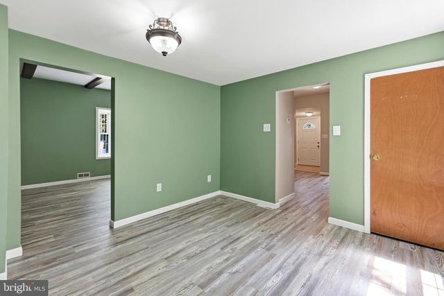 242 TRENTON AVE, Laurel Springs, NJ 08021