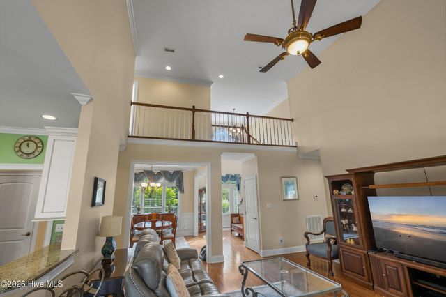 417 Crow Creek Drive NW, Calabash, NC 28467