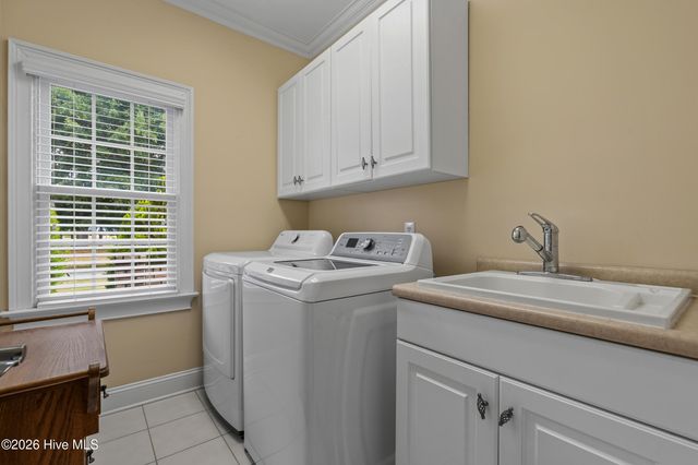 417 Crow Creek Drive NW, Calabash, NC 28467