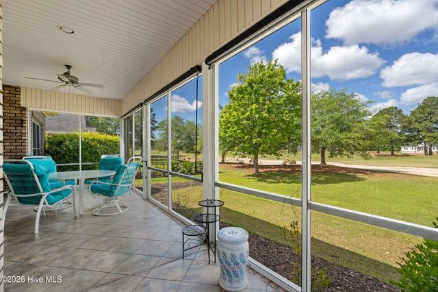 417 Crow Creek Drive NW, Calabash, NC 28467