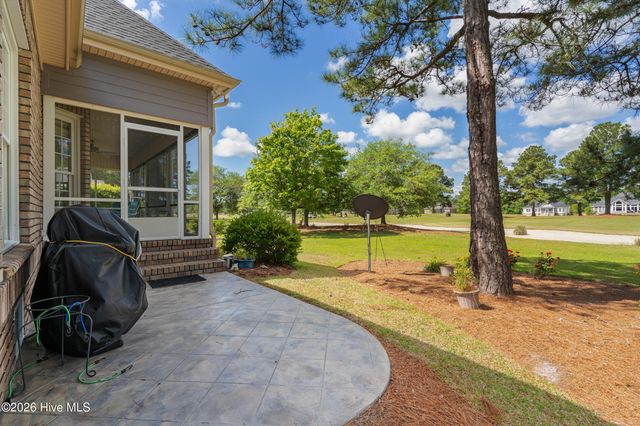 417 Crow Creek Drive NW, Calabash, NC 28467