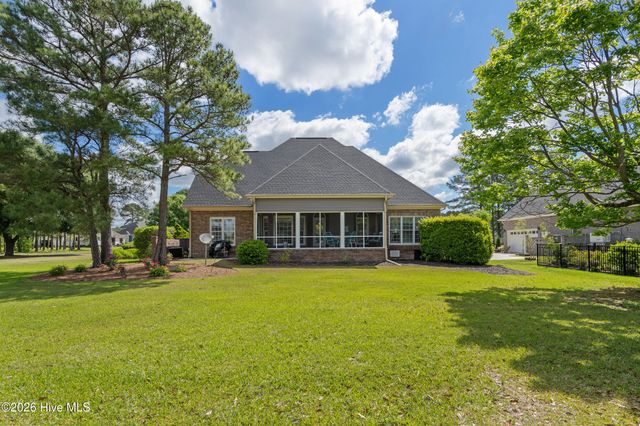 417 Crow Creek Drive NW, Calabash, NC 28467