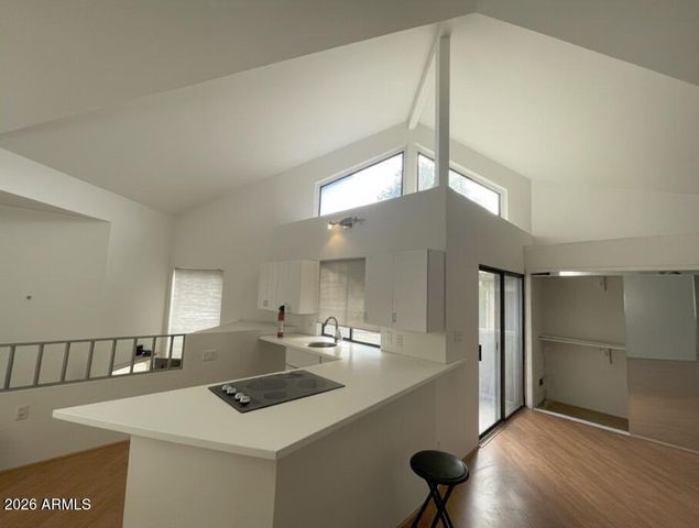 10301 N 70th Street 202, Paradise Valley, AZ 85253