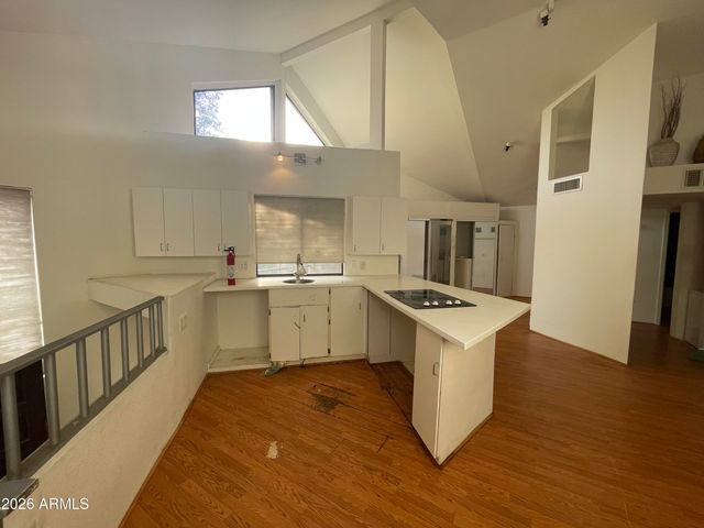 10301 N 70th Street 202, Paradise Valley, AZ 85253