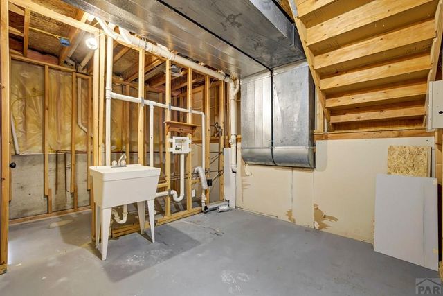 528 S Bellflower Dr, Pueblo West, CO 81007