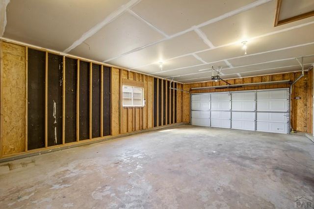 528 S Bellflower Dr, Pueblo West, CO 81007