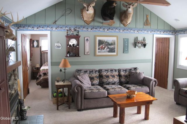 17 Beckers Drive, Bolton, NY 12814