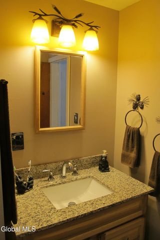 17 Beckers Drive, Bolton, NY 12814