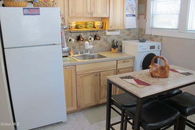 17 Beckers Drive, Bolton, NY 12814