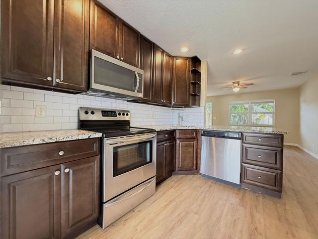 3559 Burma Court 2, Palm Beach Gardens, FL 33403