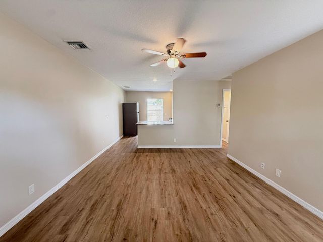 3559 Burma Court 2, Palm Beach Gardens, FL 33403