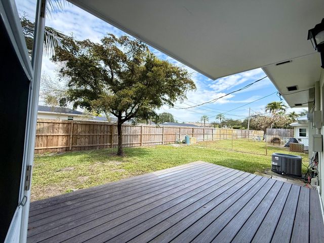 3559 Burma Court 2, Palm Beach Gardens, FL 33403