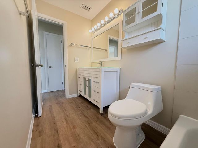 3559 Burma Court 2, Palm Beach Gardens, FL 33403