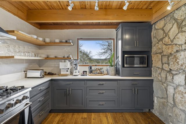 495 FM 1340, Hunt, TX 78024