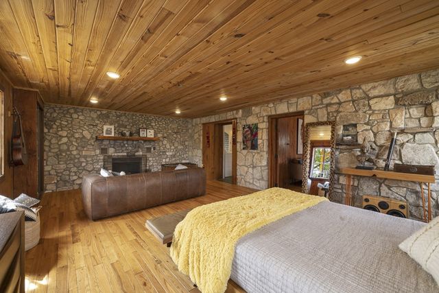 495 FM 1340, Hunt, TX 78024