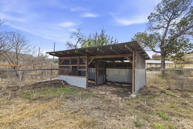 495 FM 1340, Hunt, TX 78024