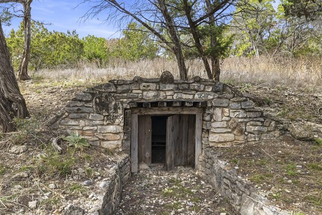 495 FM 1340, Hunt, TX 78024