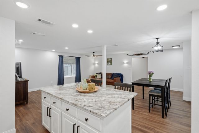 217 Spruce Circle, Azle, TX 76020