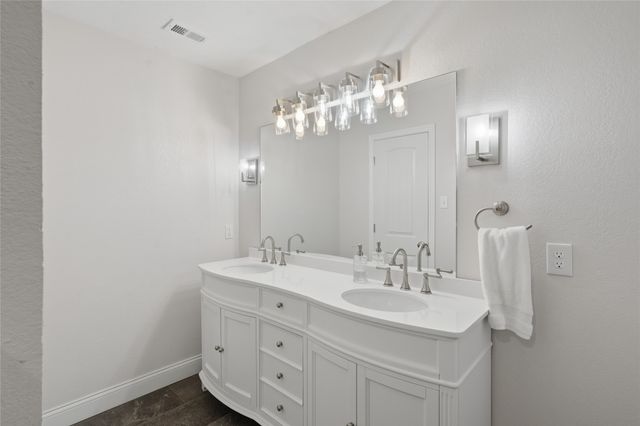217 Spruce Circle, Azle, TX 76020