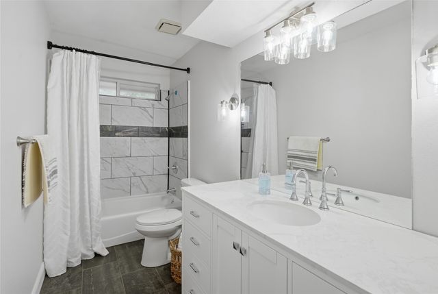 217 Spruce Circle, Azle, TX 76020