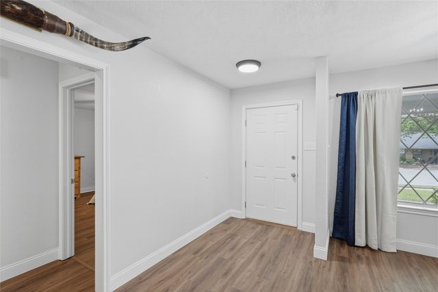 217 Spruce Circle, Azle, TX 76020