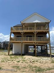 737 Dune Ridge Court, Holly Ridge, NC 28445