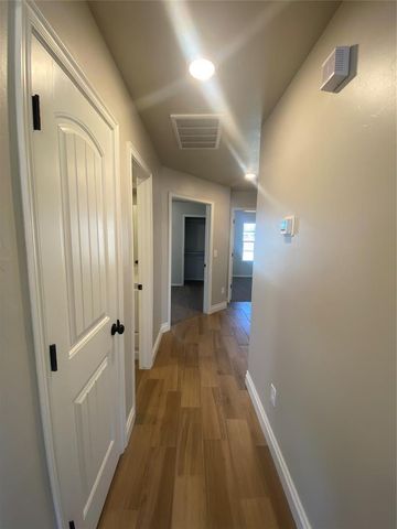 4509 Black Mesa Lane, Yukon, OK 73099