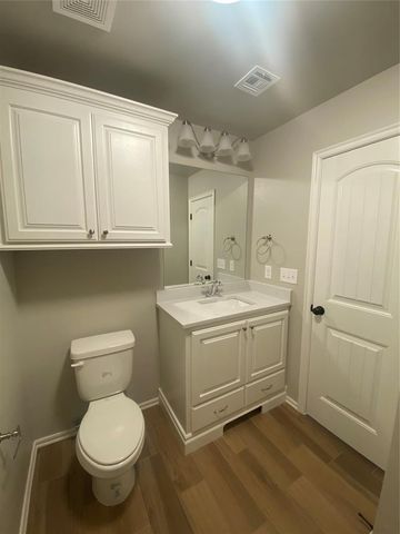 4509 Black Mesa Lane, Yukon, OK 73099