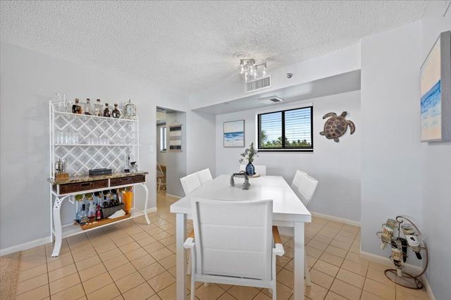 100 Ocean Trail Way 107, Jupiter, FL 33477