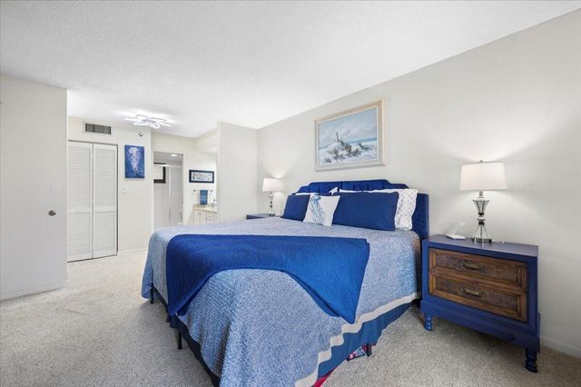 100 Ocean Trail Way 107, Jupiter, FL 33477