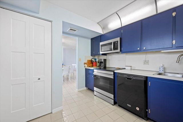 100 Ocean Trail Way 107, Jupiter, FL 33477