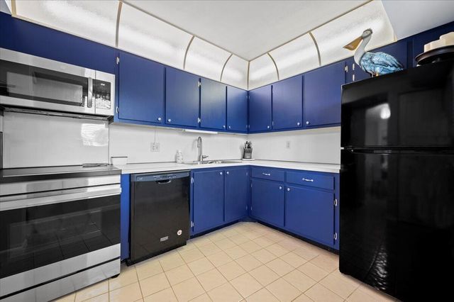 100 Ocean Trail Way 107, Jupiter, FL 33477