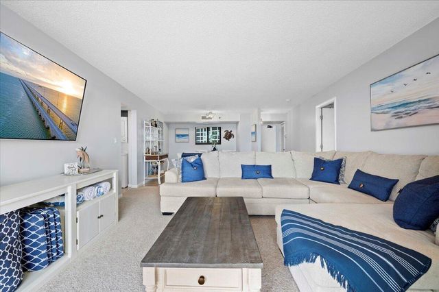 100 Ocean Trail Way 107, Jupiter, FL 33477