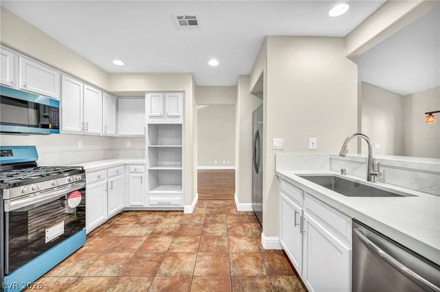 1901 Booker Court, Las Vegas, NV 89128