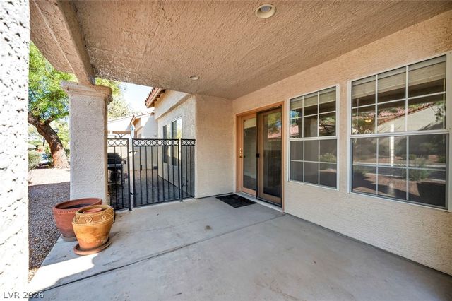 1901 Booker Court, Las Vegas, NV 89128