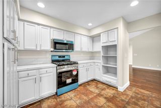 1901 Booker Court, Las Vegas, NV 89128