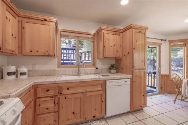 1065 S Minton Avenue, Big Bear City, CA 92314