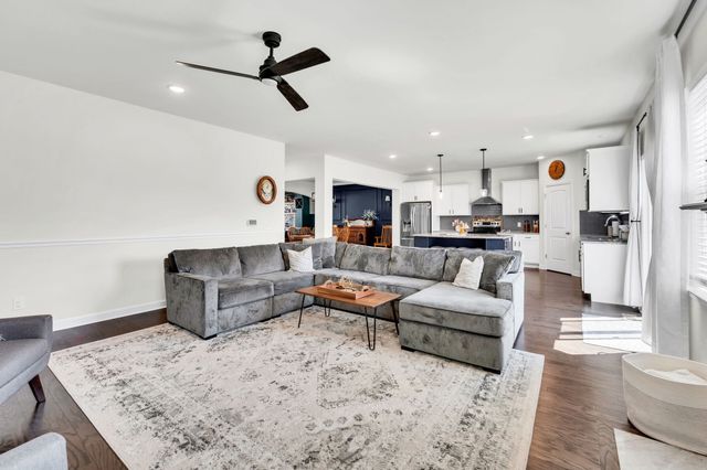 2604 Landcrest Ct, Nashville, TN 37211