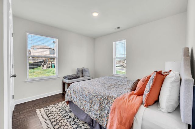 2604 Landcrest Ct, Nashville, TN 37211