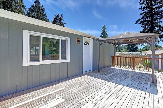 663 Chapman Road, Camano Island, WA 98282