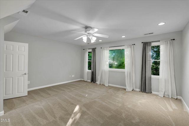 912 Stable Ridge Drive, Holly Springs, NC 27540