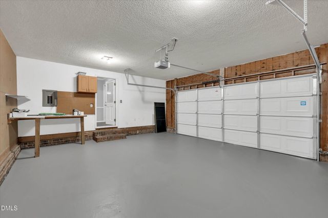 912 Stable Ridge Drive, Holly Springs, NC 27540