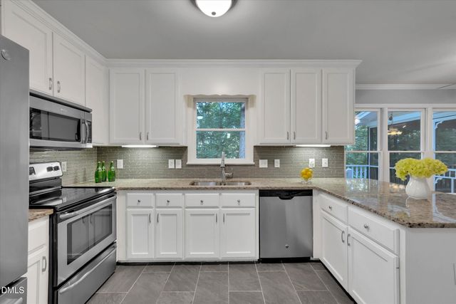 912 Stable Ridge Drive, Holly Springs, NC 27540